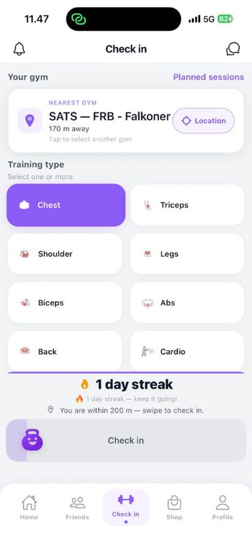 Gymly check-in screen with gym selection, training type and swipe to check in